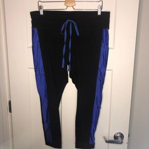 Fabletics Tie Side Panel Jogger Leggings